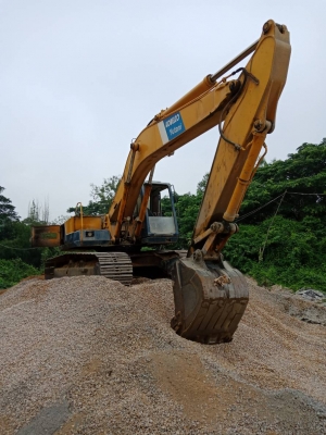 ขายcat  E200B  กับkoblaco 907