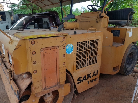 ขายรถบดSAKAI.TW.41.4 ตันพร้อมใช้เอกสารอินวอยราคา 380,000 ต่อรอง ขายรถบดSAKAI.TW.41.4 ตันพร้อมใช้เอกสารอินวอยราคา 380,000 ต่อรอง