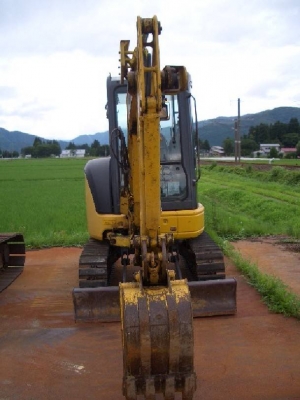 เปิดจองราคาพิเศษ KOMATSU PC 30MR-2 นำเข้าจากญี่ปุ่นโดยตรง ชั่วโมงทำงานน้อย พร้อมตู้เก๋งสวยๆ โทร.090-986-2521 อ๊อบ