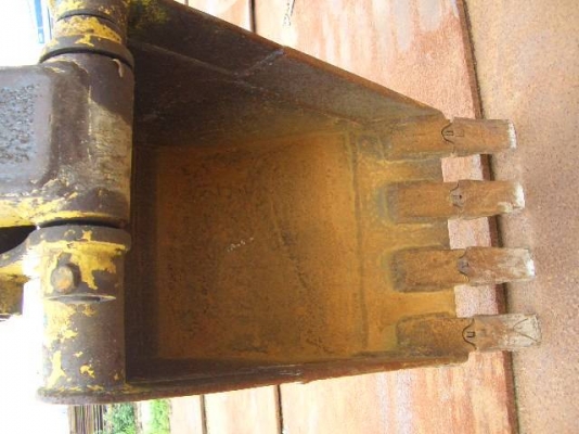 เปิดจองราคาพิเศษ KOMATSU PC 30MR-2 นำเข้าจากญี่ปุ่นโดยตรง ชั่วโมงทำงานน้อย พร้อมตู้เก๋งสวยๆ โทร.090-986-2521 อ๊อบ