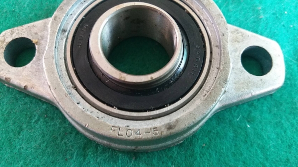 ลูกปืนตุ๊กตา