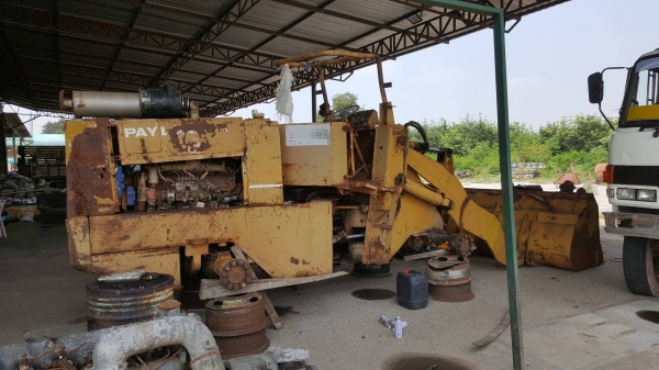 ขายตามสภาพ รถตัก KOMATSU 515 เครื่อง HINO EH700 กระทะล้อมีให้ครบ ยางไม่สวย ราคาต่อรองได้ ขายตามสภาพ รถตัก KOMATSU 515 เครื่อง HINO EH700 กระทะล้อมีให้ครบ ยางไม่สวย ราคาต่อรองได้