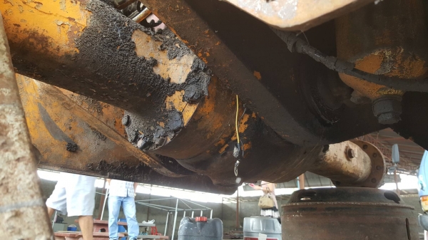 ขายตามสภาพ รถตัก KOMATSU 515 เครื่อง HINO EH700 กระทะล้อมีให้ครบ ยางไม่สวย ราคาต่อรองได้ ขายตามสภาพ รถตัก KOMATSU 515 เครื่อง HINO EH700 กระทะล้อมีให้ครบ ยางไม่สวย ราคาต่อรองได้