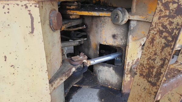 ขายตามสภาพ รถตัก KOMATSU 515 เครื่อง HINO EH700 กระทะล้อมีให้ครบ ยางไม่สวย ราคาต่อรองได้ ขายตามสภาพ รถตัก KOMATSU 515 เครื่อง HINO EH700 กระทะล้อมีให้ครบ ยางไม่สวย ราคาต่อรองได้