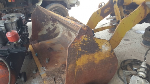 ขายตามสภาพ รถตัก KOMATSU 515 เครื่อง HINO EH700 กระทะล้อมีให้ครบ ยางไม่สวย ราคาต่อรองได้ ขายตามสภาพ รถตัก KOMATSU 515 เครื่อง HINO EH700 กระทะล้อมีให้ครบ ยางไม่สวย ราคาต่อรองได้