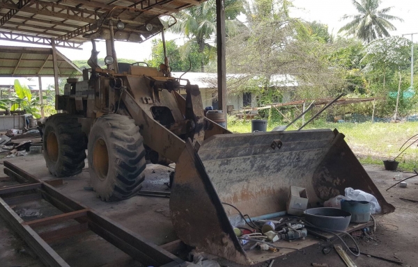 ขาย รถตัก KOMATSU 515 กระทะล้อมีให้ครบ รถใช้งานได้ปกติครับ