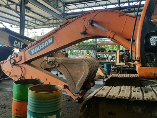 ขายDoosan Dx225lcaบูมยาว  แล้วแถมบูมสั้นให้ด้วยครับ ชั่วโมงทำงาน75xxhr ติดต่อคุณอ๊อฟ พิจิตร 086-737-9991