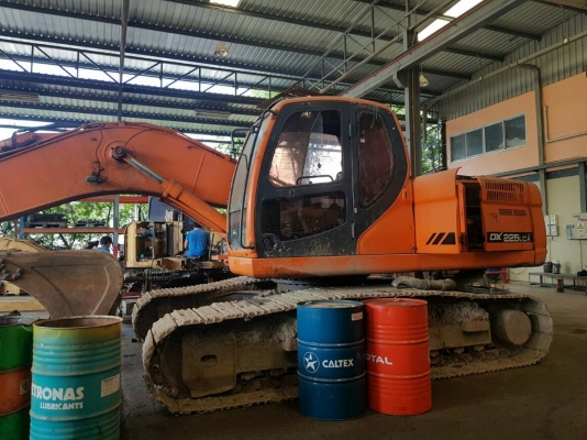 ขายDoosan Dx225lcaบูมยาว  แล้วแถมบูมสั้นให้ด้วยครับ ชั่วโมงทำงาน75xxhr ติดต่อคุณอ๊อฟ พิจิตร 086-737-9991