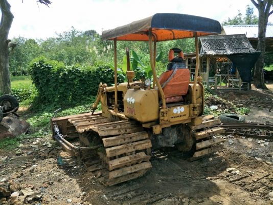 ขายรถแทรคเตอร์ KOMATSU D20PL-3 แผ่นกว้าง 70 ราคา 110000 ขายรถแทรคเตอร์ KOMATSU D20PL-3 แผ่นกว้าง 70 ราคา 110000
