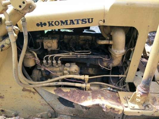 ขายรถแทรคเตอร์ KOMATSU D20PL-3 แผ่นกว้าง 70 ราคา 110000