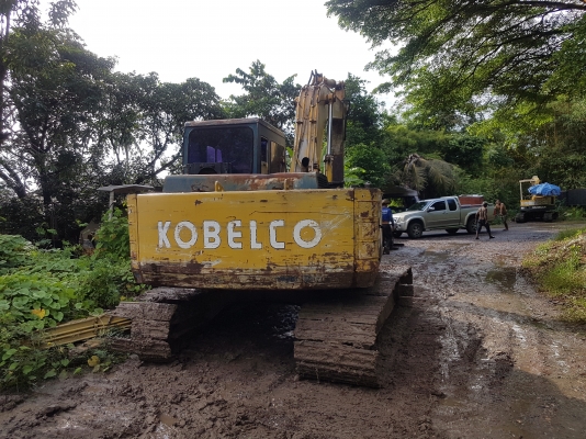 ขายมาคทู  SK045. รถ พร้อมทำงาน ตามสถาพ เครื่องปั้มดี แรง ตัวเดินดี ติดต่อสุรเดช 0811724501 รถอยู่ กทม ขนส่งสายใต้ใหม่