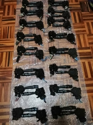 สวิตช์ยกเลี้ยวและสวิตซ์เปิดไฟหน้า ตรงรุ่น Toyota Commuter ปี 05-12 ของแท้จากประเทศญี่ปุ่น