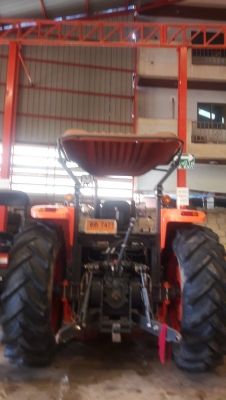 ขายรถแทรกเตอร์มือสอง