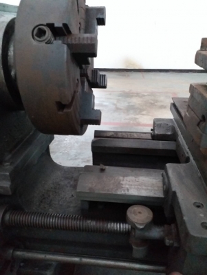 ขายกลึง4.5ฟุต2เพลารูเพลา2นิ้วพร้อมใช้คับ