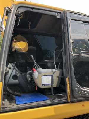 ขายด่วน!! Komatsu PC200-8(บูมยาว) สภาพสวยค่ะ