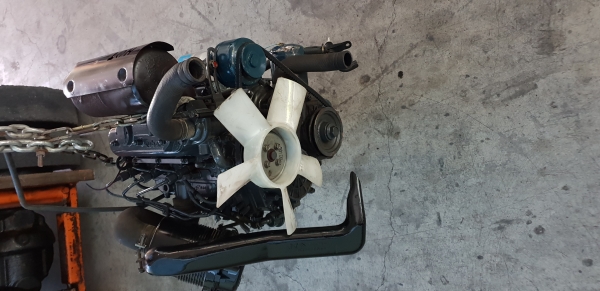 เครื่องยนต์ดีเซล kubota 3สูบ d1105 25แรงม้า สภาพสวย นำเข้าจากญี่ปุ่น ติดง่าย เครื่องแน่น ประหยัดน้ำมัน ไม่เคยใช้งานในไทย สนใจติดต่อ 0817502357