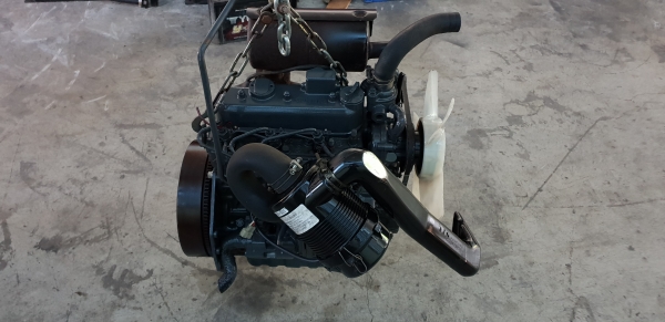 เครื่องยนต์ดีเซล kubota 3สูบ d1105 25แรงม้า สภาพสวย นำเข้าจากญี่ปุ่น ติดง่าย เครื่องแน่น ประหยัดน้ำมัน ไม่เคยใช้งานในไทย สนใจติดต่อ 0817502357