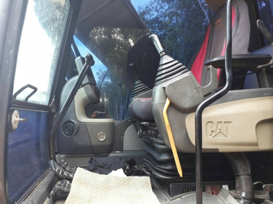 ขายแบคโฮ CAT320.D ไฟครบช่วงล่างเพิ่งทำมาใหม่เอกสารอินวอยราคา 1,500,000
