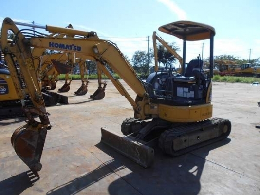 เปิดจองราคาพิเศษ KOMATSU PC 30MR-2 นำเข้าจากญี่ปุ่นโดยตรง ชั่วโมงทำงานน้อยมาก พร้อมลายแย๊ก โทร.090-986-2521 อ๊อบ