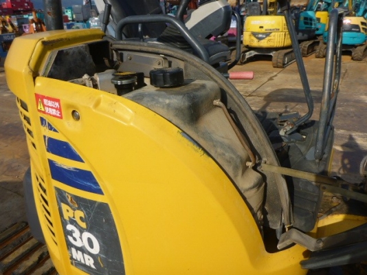 เปิดจองราคาพิเศษ KOMATSU PC 30MR-2 นำเข้าจากญี่ปุ่นโดยตรง ชั่วโมงทำงานน้อยมาก พร้อมลายแย๊ก โทร.090-986-2521 อ๊อบ