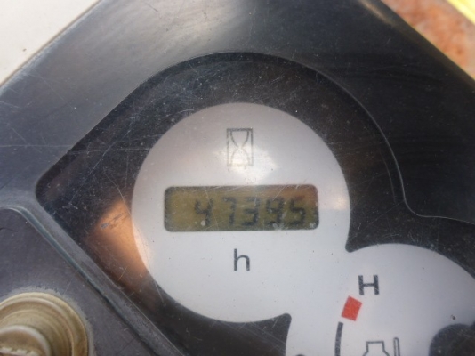 เปิดจองราคาพิเศษ KOMATSU PC 30MR-2 นำเข้าจากญี่ปุ่นโดยตรง ชั่วโมงทำงานน้อยมาก พร้อมลายแย๊ก โทร.090-986-2521 อ๊อบ