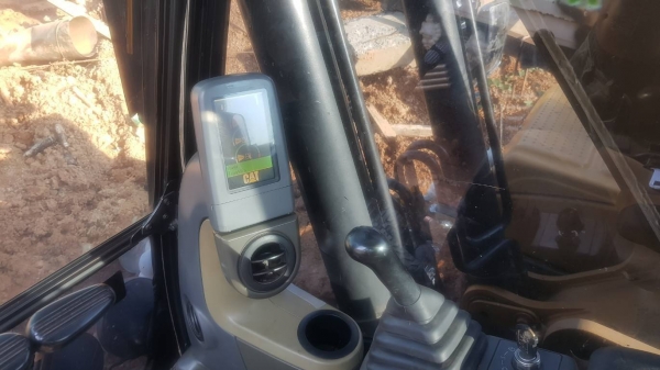 ขาย 1,650,000 CAT 320 D เล่มทะบียน ทำงาน 11,000 ชม. ไฟฟ้าครบ เครื่องดีมาก ปั้มแรงมาก เอวแน่น ช่วงล่างสวย รถสวยสภาพพร้อมใช้ รถอยู่ ปราจีนบุรี 090-772-3710 090-772-3708