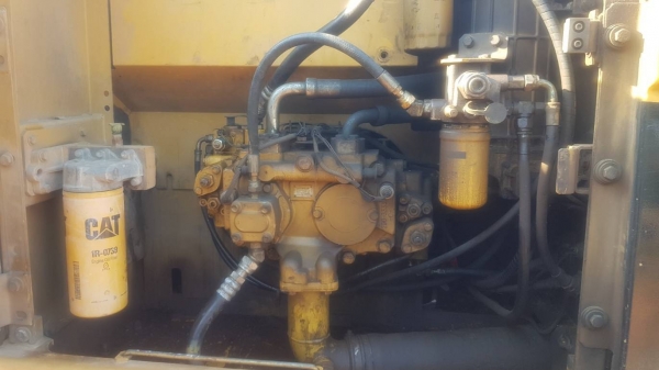 ขาย 1,650,000 CAT 320 D เล่มทะบียน ทำงาน 11,000 ชม. ไฟฟ้าครบ เครื่องดีมาก ปั้มแรงมาก เอวแน่น ช่วงล่างสวย รถสวยสภาพพร้อมใช้ รถอยู่ ปราจีนบุรี 090-772-3710 090-772-3708