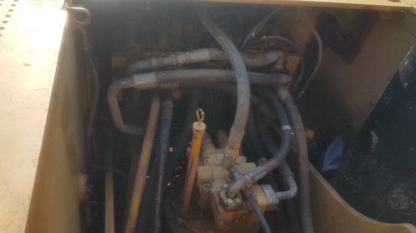 ขาย 1,650,000 CAT 320 D เล่มทะบียน ทำงาน 11,000 ชม. ไฟฟ้าครบ เครื่องดีมาก ปั้มแรงมาก เอวแน่น ช่วงล่างสวย รถสวยสภาพพร้อมใช้ รถอยู่ ปราจีนบุรี 090-772-3710 090-772-3708