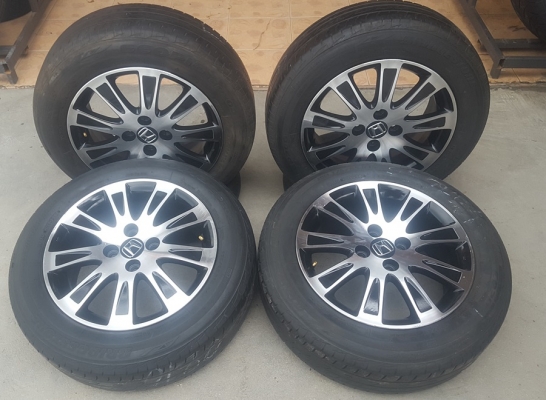ขายล้อHONDA ขอบ15 4รู100 ยาง175/65/15  4 ล้อ
