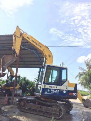 ขายรถขุดนำเข้าจากญี่ปุ่น komatsu pc60-6 รถ2000กว่าชั่วโมงสภาพสวยพร้อมใช้งาน ระบบสมบูรณ์ เอกสารนำเข้าครบ สนใจสอบถามได้ที่ 089-2579650