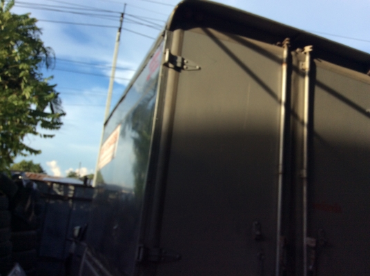 ขายหลังคาเหล็กมีฝาปิด