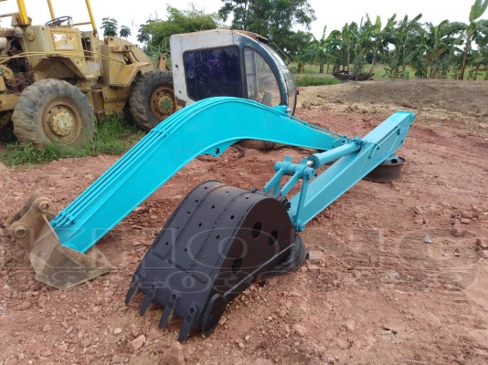 ขายด่วน บูมอาม กว้าง 48 ซม สลัก กว้าง 6 ซม พร้อมบุ้งกี่ สวยสวย ใส่PC60 ได้  ขาย 38000 บาท