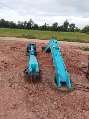 ขายด่วน บูมอาม กว้าง 48 ซม สลัก กว้าง 6 ซม พร้อมบุ้งกี่ สวยสวย ใส่PC60 ได้  ขาย 38000 บาท