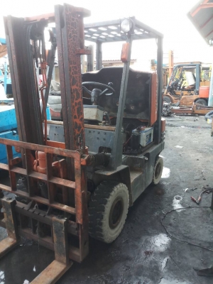 อาร์ ซี เอช  โฟรคลิฟท์  ขาย โตโยต้า รุ่น 5 ดีเซล 1.8 ตัน