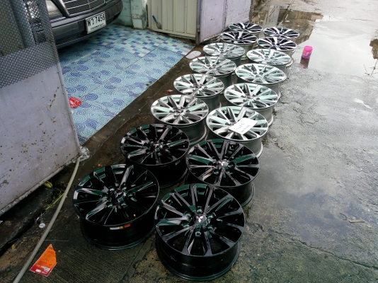 แม็ก New Pajero ขอบ 18 /NEW TRITON Athlete ขอบ 17 สีดำชุดละ 4,400-7,000 บาท