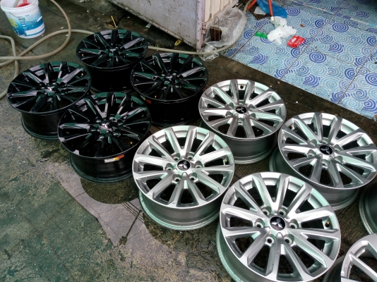 แม็ก New Pajero ขอบ 18 /NEW TRITON Athlete ขอบ 17 สีดำชุดละ 4,400-7,000 บาท