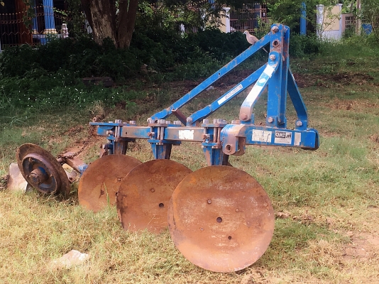 ขายด่วนผานบุกเบิก(ผาน3 ยี่ห้อCMT) ขายด่วนผานบุกเบิก(ผาน3 ยี่ห้อCMT)