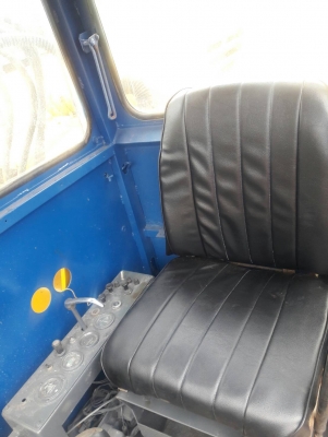 ขายรถขุดKobelco yutani sk045 ขนาดรถ12t   เทียบเท่า รถขุดpc120-2 เครื่องยนต์มิตซูบิชิ6DS7 คอนโทรลลูกหมาก ปั้มเฟือง2ตอน พร้อมลายหัวเจาะ และหัวกระแทก รถเก่านอก  มีเอกสาร