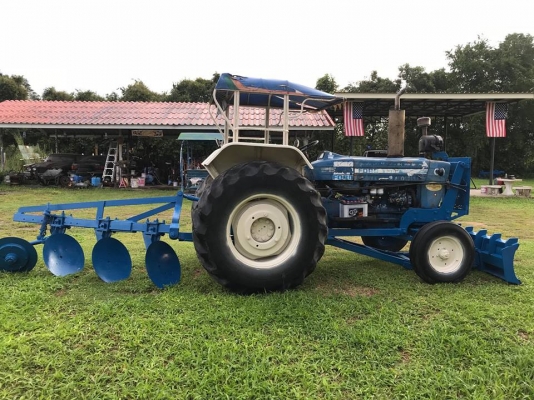 รถไถฟอร์ด 6600 สภาพพร้อมใช้งานปกติ มีดันหน้า มีฝาน3 มีฝานยกร่องให้