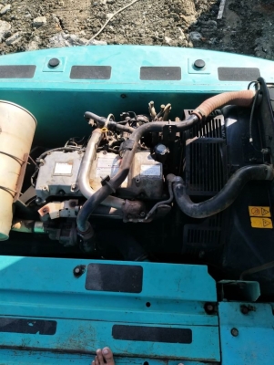 KOBELCO SK 200-8 YN12