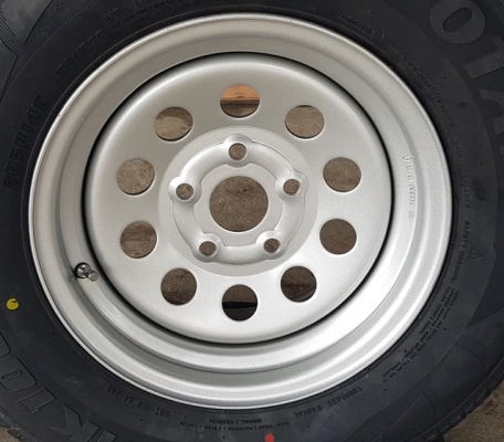 ล้อกะทะผ่า 5รูและ6รู พร้อมยางใหม่205R14 ปี18 OTANI  2 ล้อ