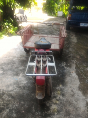 รถสามล้อเครื่องฮอนด้า (ซาเล้ง) รถสามล้อเครื่องฮอนด้า (ซาเล้ง)
