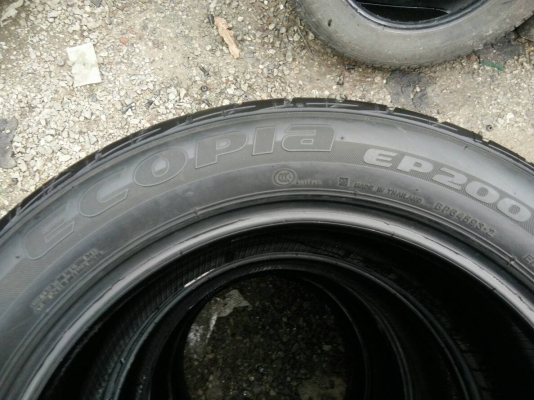 ขายยาง 205/55R16 บริดจสโตน อีโคเปีย EP200 ปี17 ดอกเต็มสวยไม่ร้าวไม่ปะ ใช่กันยาวๆ ชุดละ 3500 บาท พร้อ
