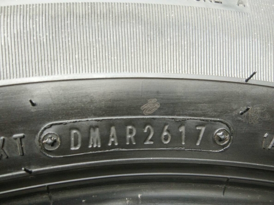 ขายยาง 265/60R18 DUNLOP ปี17 ดอกยางเต็มสวยไม่ร้าวไม่ปะไม่แตกลาย ชุดละ 6500 บาท พร้อมใส่ ถ่วง ฟรี ขายยาง 265/60R18 DUNLOP ปี17 ดอกยางเต็มสวยไม่ร้าวไม่ปะไม่แตกลาย ชุดละ 6500 บาท พร้อมใส่ ถ่วง ฟรี