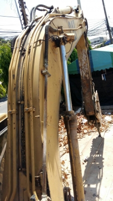 Cat 320V1 เครื่องดี ปั้มแรง เอวแน่น เล่มทะเบียน + หัวแย๊ก Cat 320V1 เครื่องดี ปั้มแรง เอวแน่น เล่มทะเบียน + หัวแย๊ก