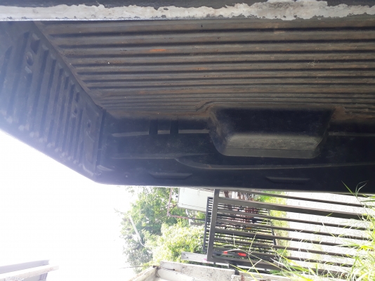 ลูกกระบะรีโว้ ตอนเดียว สีบรอนส์ มีไลเนอร ลูกกระบะรีโว้ ตอนเดียว สีบรอนส์ มีไลเนอร