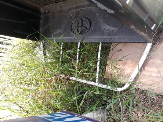 ลูกกระบะรีโว้ ตอนเดียว สีบรอนส์ มีไลเนอร ลูกกระบะรีโว้ ตอนเดียว สีบรอนส์ มีไลเนอร