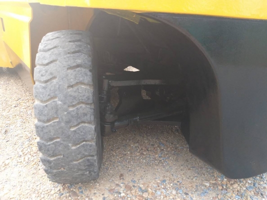 ขายรถยก TCM FD25 Z1 เครื่องดีเซล C240  เสาสูง 4 เมตร งาเท ยกได้ 2.5 ตัน เกียร์ธรรมดา ล้อหน้าคู่ รถนอกนำเข้า ติดต่อ 098-7962549