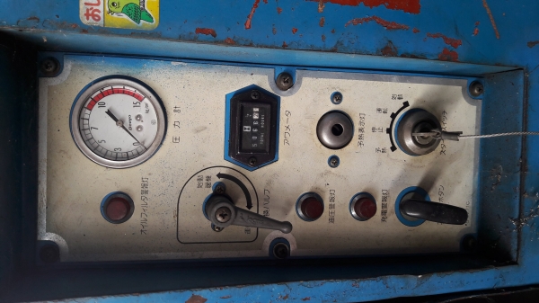 ขายปั๊มลม Denyo DPS-70 SSB สภาพสวยๆ ใช้เครื่องยนต์ KUBOTA 3สูบ 65000 บาท 084-5424150