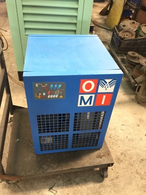 ปั๊มลมแบบบู๊ทเตอร์  + SULLAIR 2000 ( USA ) ซื้อป้ายแดงมาครับ